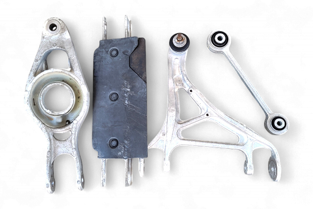 Acura RL 05-12 Rear Control Arm Right Passenger Side Set, E052, OEM, 2005, 2006, 2007, 2008, 2009, 2010, 2011, 2012