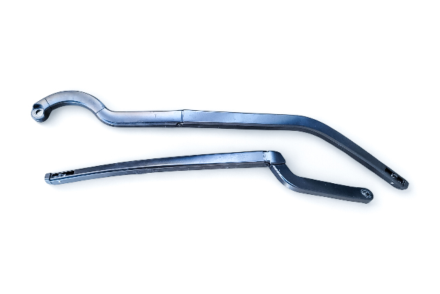 Acura RL 05-12 Windshield Wiper Blade Arm Left/Right Set 76600-SJA-A01, E052, OEM, 2005, 2006, 2007, 2008, 2009, 2010, 2011, 2012