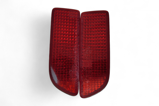 Lexus IS300 01-05 Rear Right/Left Bumper Reflector Marker Set, 81910-53010, 81920-53010, E056, OEM, 2001, 2002, 2003, 2004, 2005