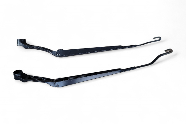 Lexus IS300 01-05 Windshield Wiper Blade Arm Left/Right Set 85211-53040, 85221-53050, E056, OEM, 2001, 2002, 2003, 2004, 2005