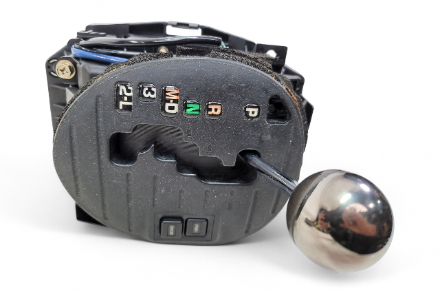 Lexus IS300 01-05 Center Gear Transmission Shifter Assembly, 33055-53040, E056, OEM, 2001, 2002, 2003, 2004, 2005