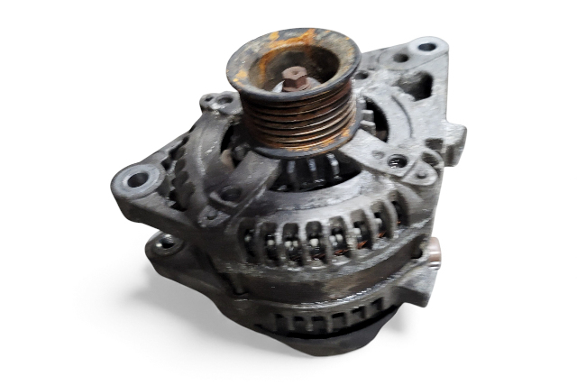 Toyota 4Runner 05-09 Alternator 6 Cylinder V6 27060-31021, E060, OEM, 2005, 2006, 2007, 2008, 2009