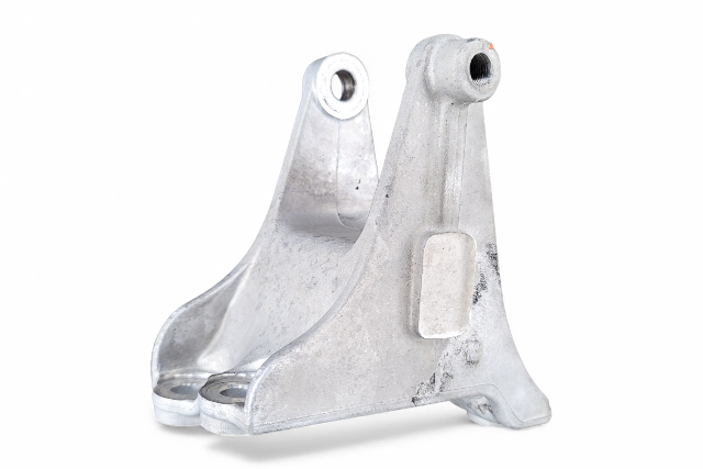 Honda Element 03-06 Front Engine Mounting Bracket M/T 50827-S9B-980, E063, OEM, 2003, 2004, 2005, 2006