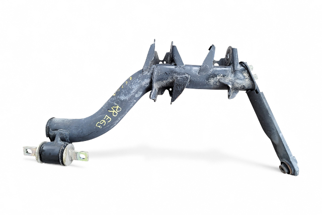 Honda Element 03-06 Trailing Lower Control Arm Rear Right/Passenger 52370-SCV-A00, E063, OEM, 2003, 2004, 2005, 2006