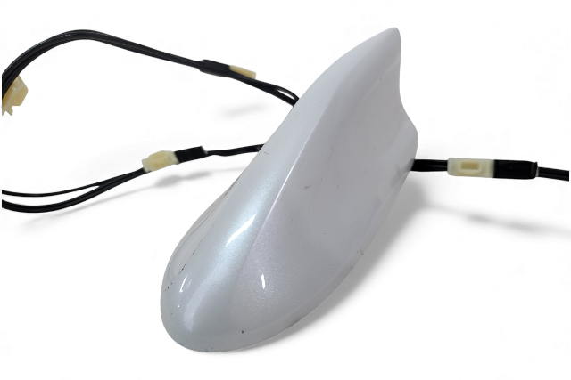 Honda Insight 19-22 Roof Antenna Radio GPS XM Platinum White, 39150-TXM-A61ZH, E066, OEM, 2019, 2020, 2021, 2022
