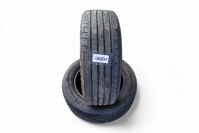 Honda Insight 20 Used Tire Michelin Energy Saver A/S 215/55 R16 Set(2), E066, OEM, 2020