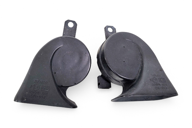 Lexus ES300h 13-18 High/Low Tone Pitched Horn Assembly 286510-48050, E068, OEM, 2013, 2014, 2015, 2016, 2017, 2018