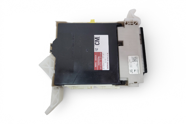 Lexus ES300h 13-14 Computer Multiplex Network Body 89220-33170, E068, OEM, 2013, 2014