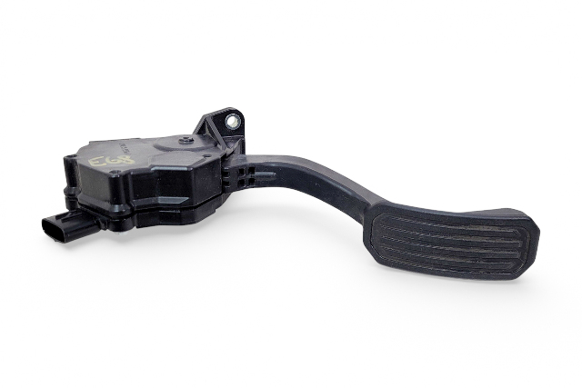 Lexus ES300h 13-17 Gas Pedal Accelerator Pedal Assembly, 78110-33101, E068, OEM, 2013, 2014, 2015, 2016, 2017