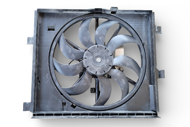 Nissan Juke 11-17 Radiator Cooling Fan Motor w/ Shroud Assy 21487-1KC0C, E073, OEM, 2011, 2012, 2013, 2014, 2015, 2016, 2017