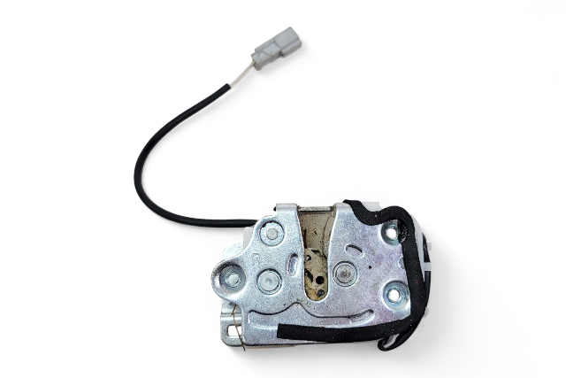 Honda Element 03-11 Lower Tailgate Trunk Lock Actuator Left, E076, OEM, 2003, 2004, 2005, 2006, 2007, 2008, 2009, 2010, 2011