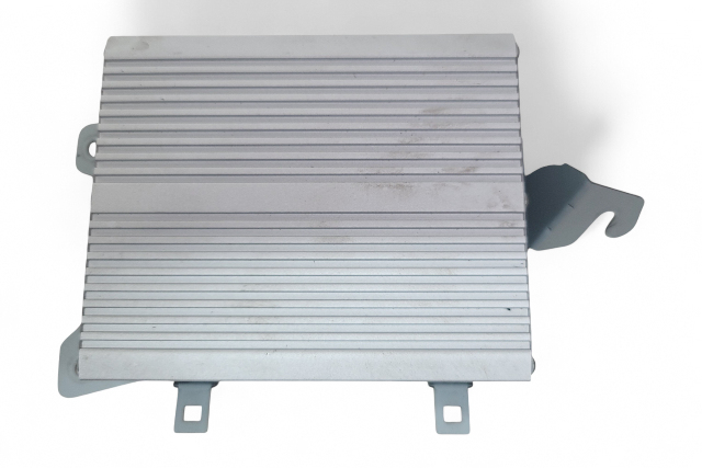 Honda Element 03-11 Audio Radio Amplifier Module Unit 39186-SCV-A01, E076, OEM, 2003, 2004, 2005, 2006, 2007, 2008, 2009, 2010, 2011