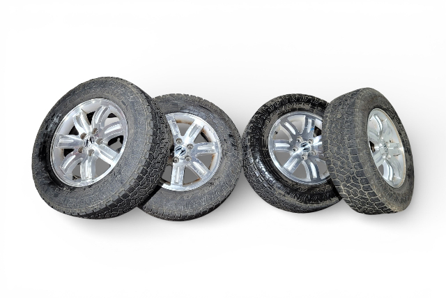 Honda Element 07-08 Alloy Disc Wheel Rim 7 Spoke 16x6.5, W/Used Tire Toyo Open Country 215/70R16 Set(4), 42700-SCV-A71, E079, OEM, 2007, 2008