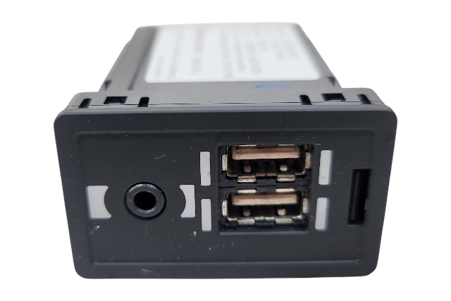 2015-2018 Lexus RC350 USB AUX Connector Port Jack 86190-53051, F007, OEM, 2015, 2016, 2017, 2018