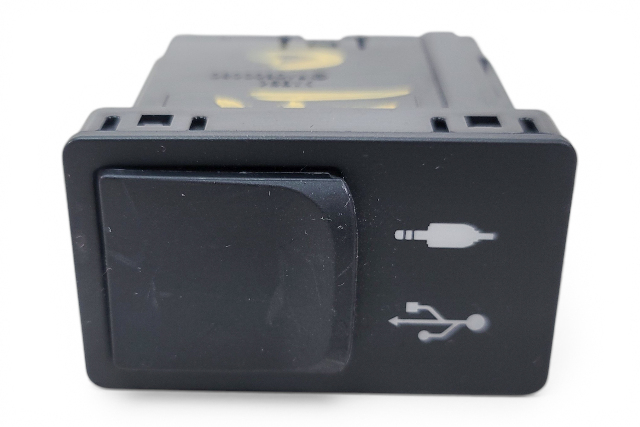 2013-2015 Lexus ES300h USB AUX Connector Port Jack 86190-30030, F010, OEM, 2013, 2014, 2015