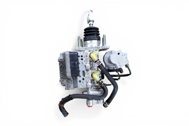 Lexus ES300h 13-16 Master Brake Cylinder Assy 47050-33100, F010, OEM, 2013, 2014, 2015, 2016