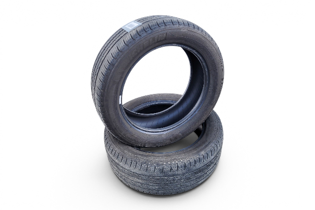 2021 Used Tire 215/55R17 Michelin Primacy MXV4 93V Set (2), F010, OEM, 2021