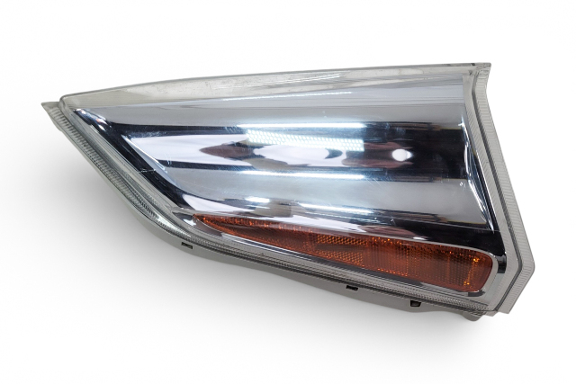 2011-2012 Nissan Leaf Front Turn Signal Side Marker Fender Mount Right 26180-3NA0A, F020, OEM, 2011, 2012