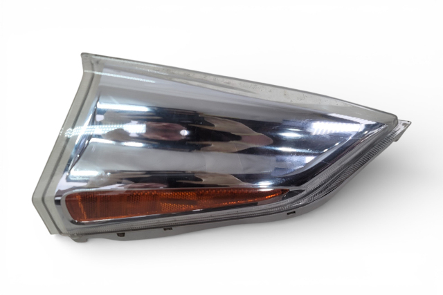 2011-2012 Nissan Leaf Front Turn Signal Side Marker Fender Mount Left, 26185-3NA0A, F020, OEM, 2011, 2012