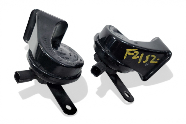 2005-2008 Acura TL High/Low Note Horn Assembly 38150-SEP-306, 38100-SEP-306, F021, OEM, 2005, 2006, 2007, 2008