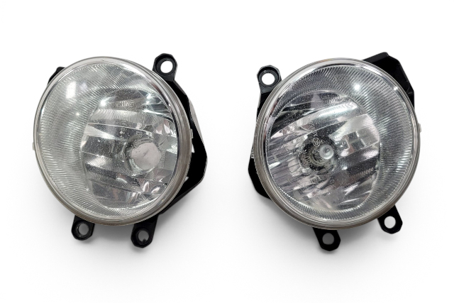 2014-2017 Lexus CT200h Fog Light Lamp Left/Right Set, 81210-47010, 81220-47010, F024, OEM, 2014, 2015, 2016, 2017