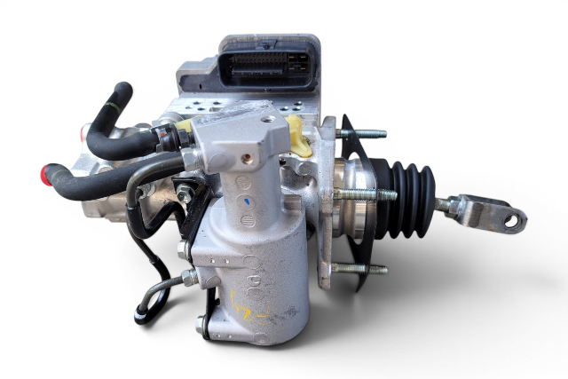2014-2016 Lexus CT200h Brake Booster w/Master Cylinder 47050-76101, F024, OEM, 2014, 2015, 2016