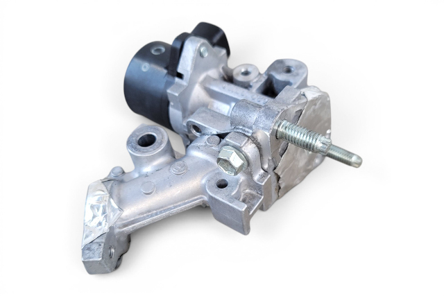 2011-2017 Lexus CT200h EGR Exhaust Gas Recirculation Valve 25620-37120, F024, OEM, 2011, 2012, 2013, 2014, 2015, 2016, 2017
