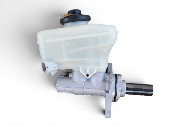 2013-2016 Lexus GS350 Brake Master Cylinder Assembly 47201-30822, F025, OEM, 2013, 2014, 2015, 2016