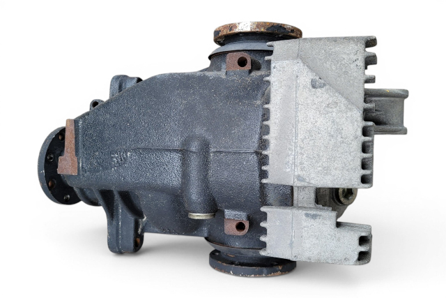 2003-2005 BMW Z4 Rear Differential Carrier, 33-10-7-514-131, F027, OEM, 2003, 2004, 2005