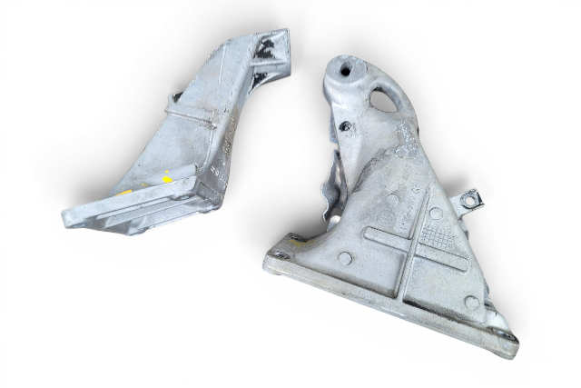 2003-2005 BMW Z4 Engine Right/Left Mount Bracket Insulator Set, 22-11-1-094-697, 22-11-1-094-694, F027, OEM, 2003, 2004, 2005