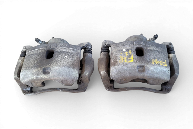 2003-2011 Honda Element Brake Caliper Assembly, Front Left/Right Set, A/T 45019-SCV-A03, F028, OEM, 2003, 2004, 2005, 2006, 2007, 2008, 2009, 2010, 2011