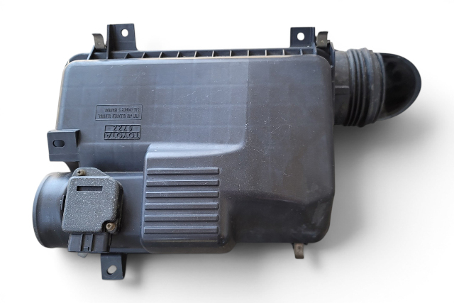 2003-2005 Toyota 4Runner Complete Air Filter Cleaner Box, V8 4.7L 17700-50250, F029, OEM, 2003, 2004, 2005