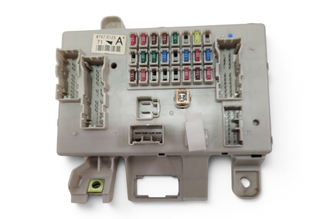 2003-2005 Toyota 4Runner Driver Fuse Box Module Control Unit 82730-35350, F029, OEM, 2003, 2004, 2005
