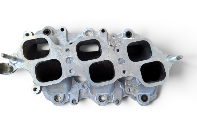 2009-2014 Toyota FJ Cruiser Lower Air Intake Manifold Injector Base, 17111-31200, F030, OEM, 2009, 2010, 2011, 2012, 2013, 2014