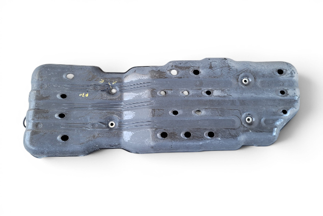 2007-2014 Toyota FJ Cruiser Fuel Tank Lower Shield Protector Plate 77606-35070, F030, OEM, 2007, 2008, 2009, 2010, 2012, 2013, 2014