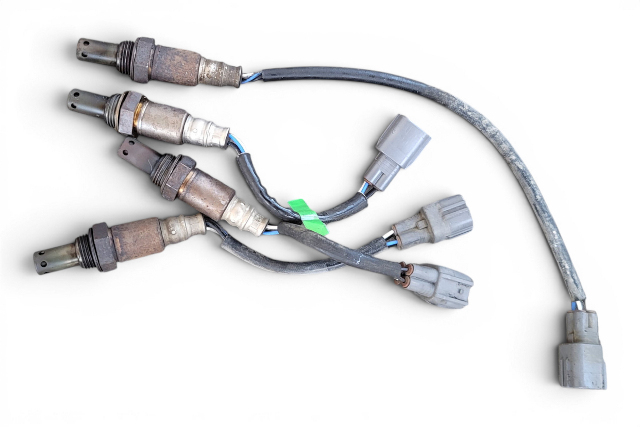 2003-2005 Toyota 4Runner Emission System O2 Sensor Oxygen Set (4) 89465-60230, F032, OEM, 2003, 2004, 2005