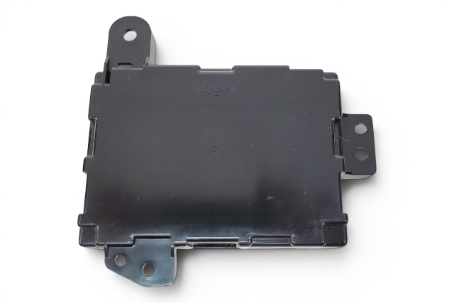2003-2005 Toyota 4Runner Air Amplifier Assembly 88650-35190, F032, OEM, 2003, 2004, 2005