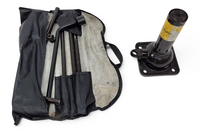2003-2005 Toyota 4Runner Jack Spare Tool Holder Bag Pouch w/Tools 09111-35180, F032, OEM, 2003, 2004, 2005