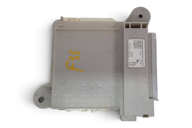 2015-2020 Lexus GS350 Junction Block Assy. Fuse Box 82670-30330, F035, OEM, 2015, 2016, 2017, 2018, 2019, 2020