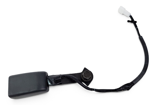 2004-2005 Mazda RX-8 RX8 Front Seat Belt Buckle Right/Passenger Black F151-57-620A, F036, OEM, 2004, 2005