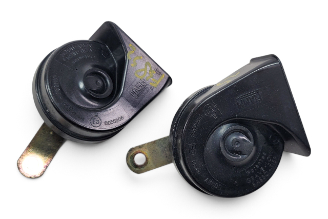 2003-2008 BMW Z4 E85 Honk Horn Note Signal Low/High Set, 61-33-7-184-480, 61-33-7-184-481, F038, OEM, 2003, 2004, 2005, 2006, 2007, 2008