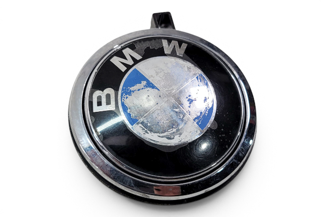 2006-2010 BMW 650i Rear Trunk Emblem Latch / Lock Release Handle, 51-24-7-200-900, F039, OEM, 2006, 2007, 2008, 2009, 2010