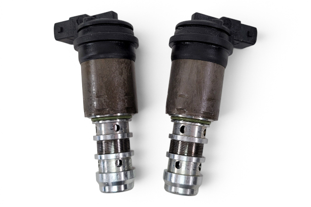 2006-2010 BMW 650i Right or Left Vanos VVT Solenoid Valve Set(2), 11-36-7-560-462, F039, OEM, 2006, 2007, 2008, 2009, 2010