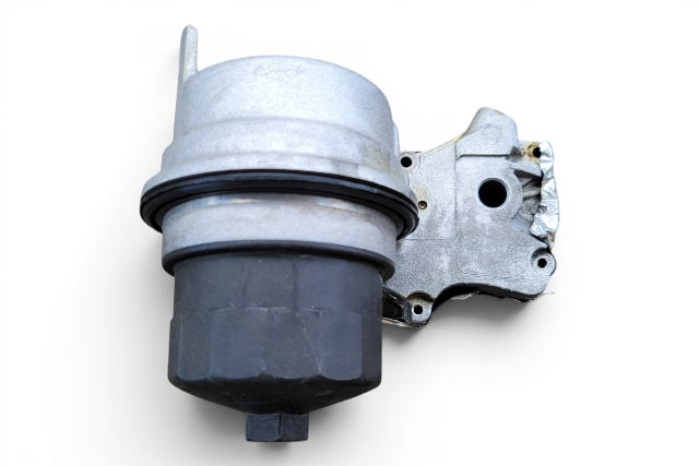 2006-2010 BMW 650i E63 E64 4.8L Engine Oil Pump Filter Housing, 11-41-7-561-428, F039, OEM, 2006, 2007, 2008, 2009, 2010