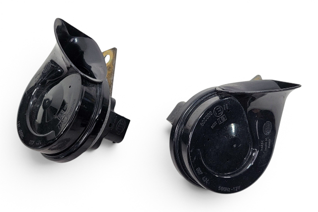 1996-2002 BMW Z3 High/Low Note Horn Assembly, 61-33-8-407-730, 61-33-8-407-739, F040, OEM, 1996, 1997, 1998, 1999, 2000