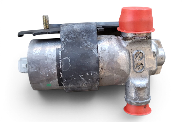 1997-2002 BMW Z3 Idle Control Valve, 13-41-1-744-713, F040, OEM, 1997, 1998, 1999, 2000, 2001, 2002