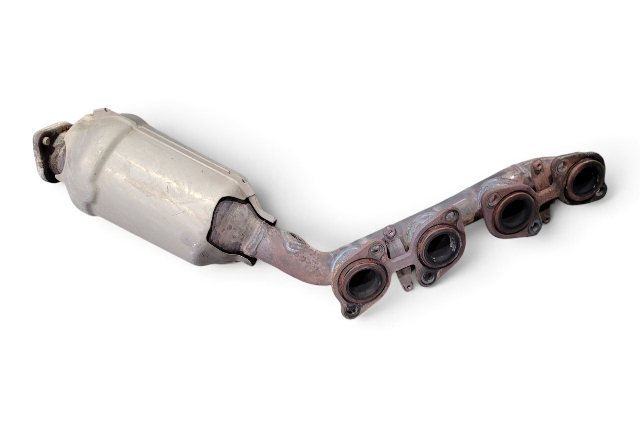 2003-2005 Toyota 4Runner Right Exhaust Manifold, V8 8Cyl 4.7, 17104-50180, F042, OEM, 2003, 2004, 2005