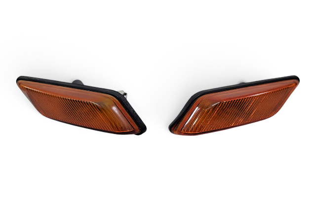 1996-2002 BMW Z3 Front Right/Left Turn Signal Side Marker Fender Mount, 63-13-8-389-535, F044, OEM, 1996, 1997, 1998, 1999, 2000, 2001, 2002