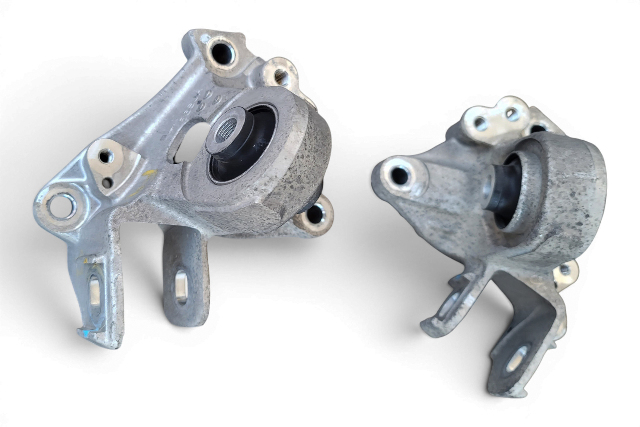 2005-2012 Acura RL Front Engine Mounting Bracket 50630-SJA-A00, F047, OEM, 2005, 2006, 2007, 2008, 2009, 2010, 2011, 2012