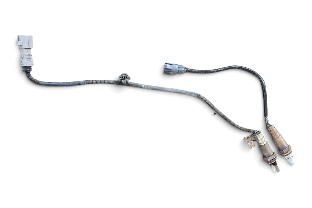 2011-2017 Lexus CT200h Exhaust Pipe Oxygen Emission O2 Fuel Sensor Set 89467-52060, F051, OEM, 2011, 2012, 2013, 2014, 2015, 2016, 2017